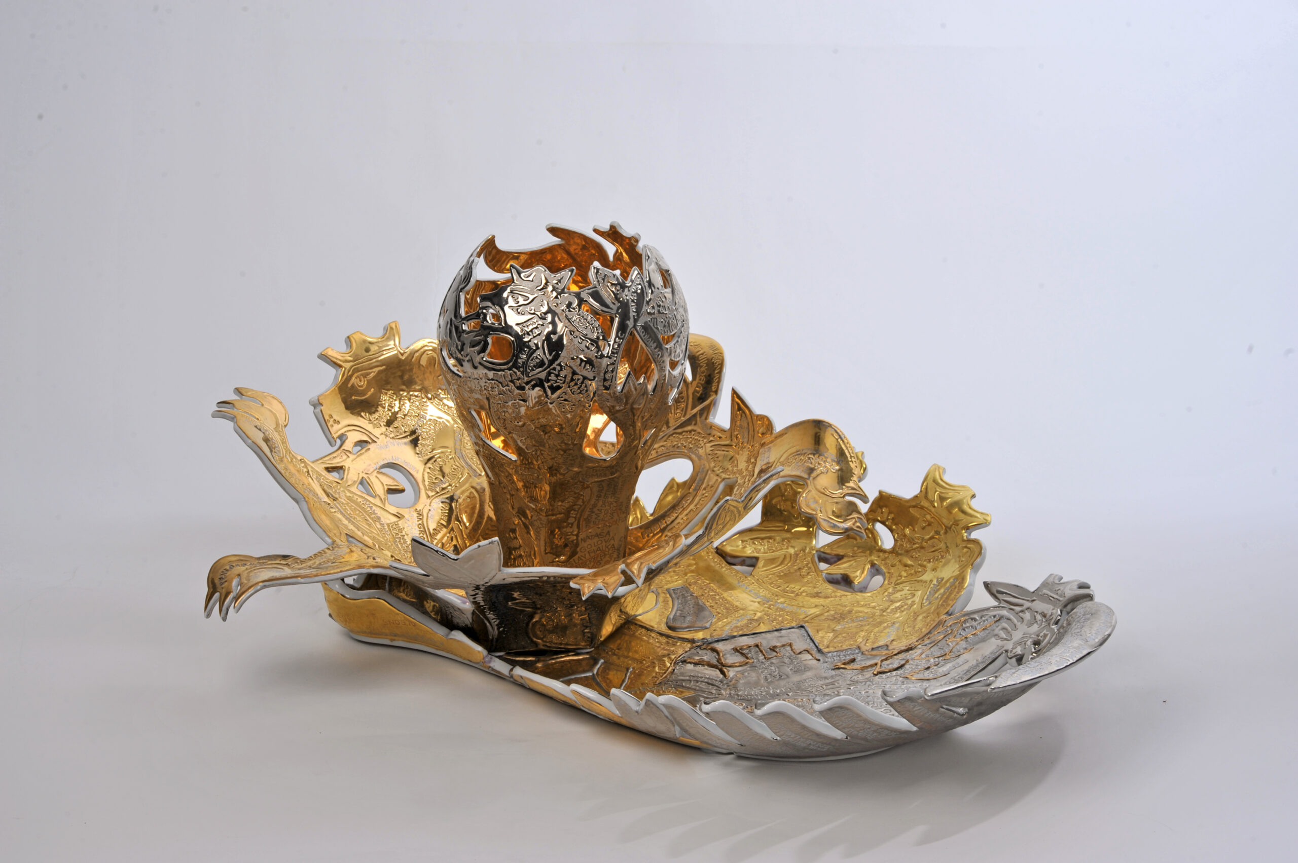 Porcelánový triptych „Zlatý lev“